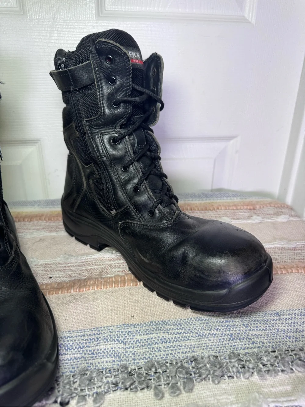 COFRA Men's Black Combat Boots